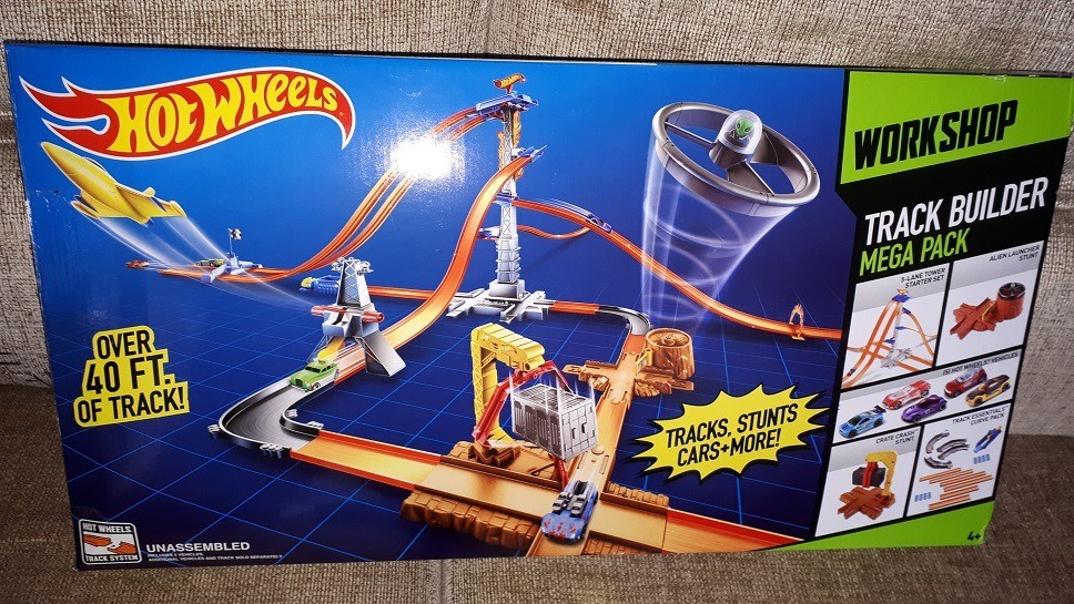 hot wheels track builder mega pack